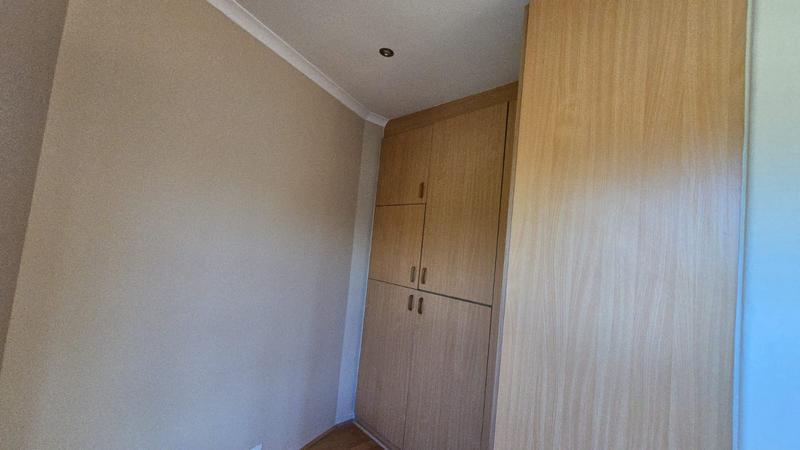 1 Bedroom Property for Sale in Welgelegen Western Cape